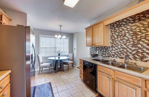 Birmingham House | Southern Charm Spacious 4-bedrooms 3 full baths Home in Lovely Birmingham, AL