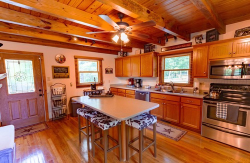 Lebanon House | Southern Country "Cowboy" Hospitality at the Twin Oaks Guest Ranch Nashville TN
