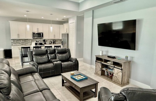 Pelican House | Southern exposure Heated Pool Home in SW Cape!