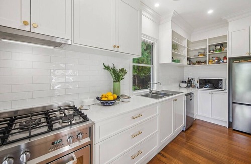 Sutton Forest House | “Southern Highlands Estate”, Private Rural Oasis.
