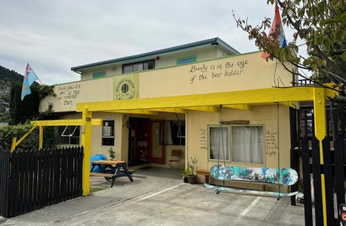 Queenstown Hostel | Southern Laughter Backpackers