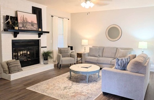 Enterprise House | Southern Magnolia 3BR/2Bath Home 5 min to base