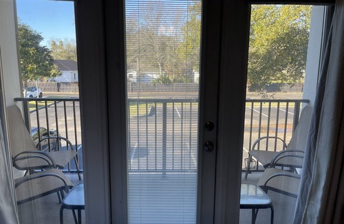 Biloxi Condo | Southern Oak by the Sea