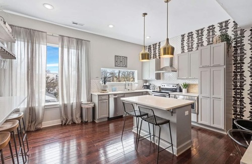 Chestnut Hill Villa | Southern Oasis Minutes to DT, Gulch, WeHo and 12S