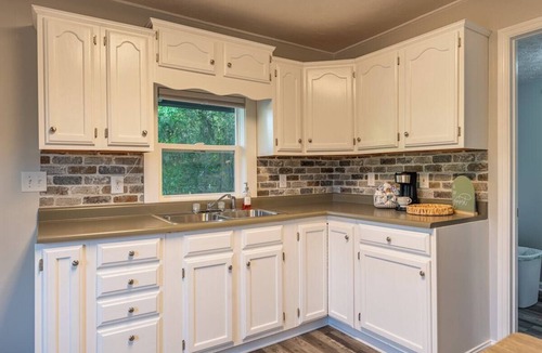Buford House | Southern Ohio Retreat w/Private Hot Tub