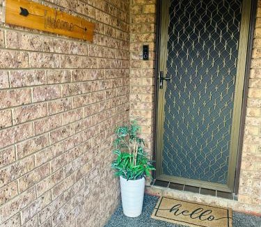 Ingleburn Apartment | Southern Sky Villa