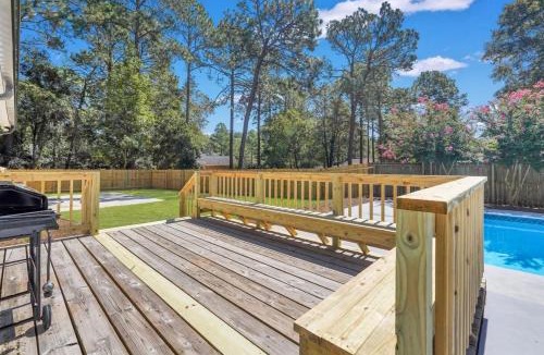 Statesboro House | Southern Splash Retreat Poolside Paradise by GSU