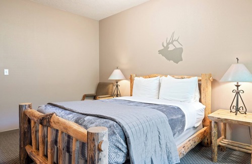 Lowman Cabin | SouthFork Lodge