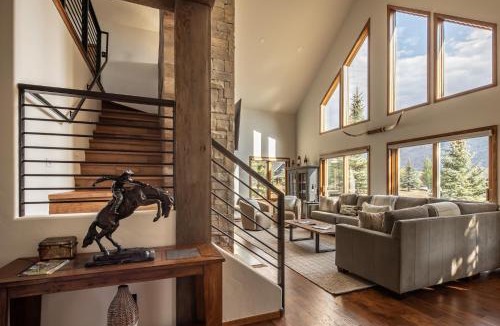 Big Sky House | Southfork Retreat