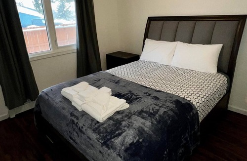 Sand Lake Apartment | Southside 3bd 2bt apartment