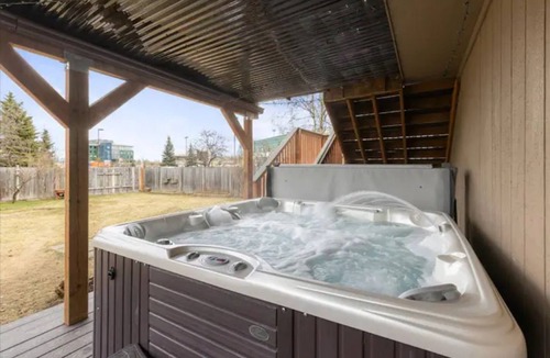 Abbott Loop House | Southside Solstice