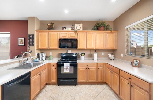 Sheely Farms House | Southwest Charming Home -w- Heated Pool