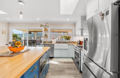 Poway House | Southwest Oasis Pool, Fire Pit, Views & Family Fun