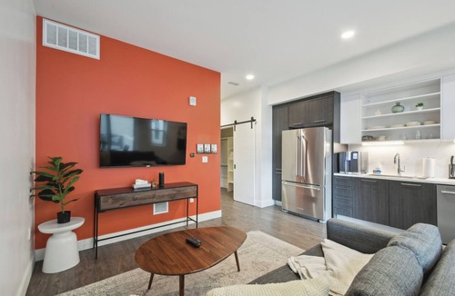 Highland Condo | Southwestern Charm | Studio Loft | Shady Deck w/Pets