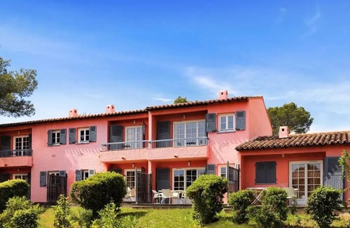 Boulouris-sur-Mer Apartment | SOWELL RESIDENCES Green Oaks * - Studio 4 people