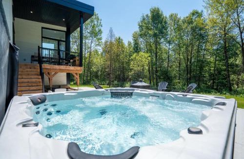 Weedon Ski Chalet | Spa & Adventure - Chalet Valikas