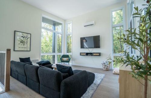 Weedon Ski Chalet | Spa & Adventure - Chalet Valikas