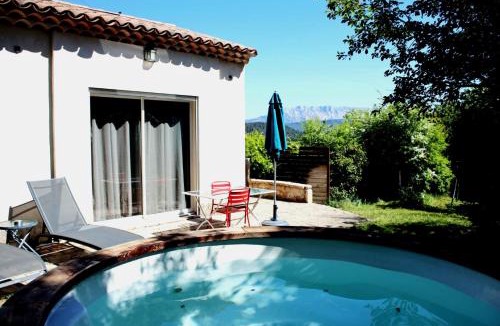 Meyreuil House | Spa Cabanon de Charme - Le Garagaï