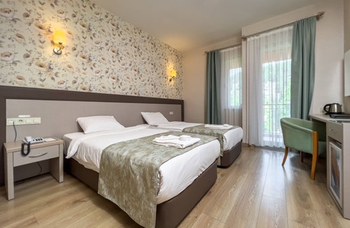 Karahayit Hotel | Spa Hotel Colossae Thermal