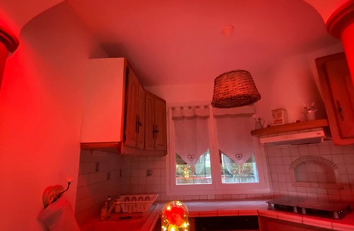Saint-Genest-Lerpt House | Spa house with private Jacuzzi and whirlpool bath overlooking the countryside