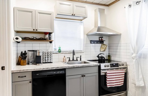 Redding Cottage | Spa-Inspired Luxury Cottage, Heart of Redding & Near Bethel Church