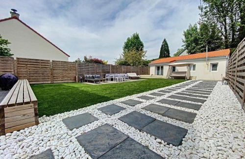 Le Mesnil-Saint-Denis House | SPA JUNGLE