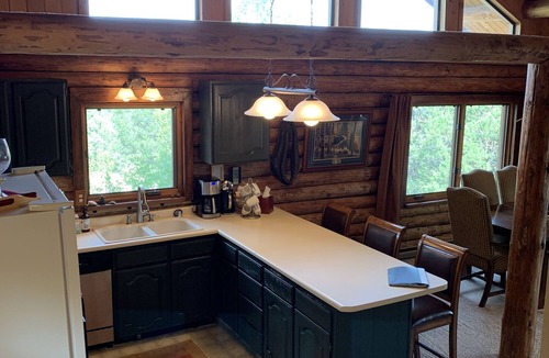 Snowline House | Spa style log cabin retreat on Sandia Mountain