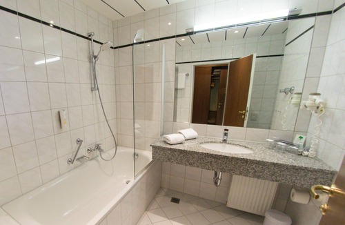 Bad Alexandersbad Hotel | Spa & Wellnesshotel Bad Alexandersbad