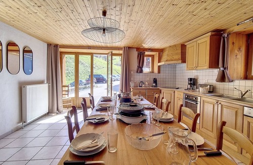 Les Belleville Ski Chalet | Spacious chalet in Les Granges with sauna