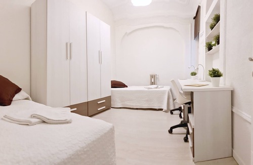 Moncloa - Arguelles Hostel | SPACE CENTER MADRID
