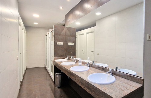 Moncloa - Arguelles Hostel | SPACE CENTER MADRID