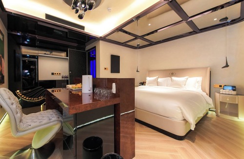 Xi Gang Hotel | Space Design Hotel