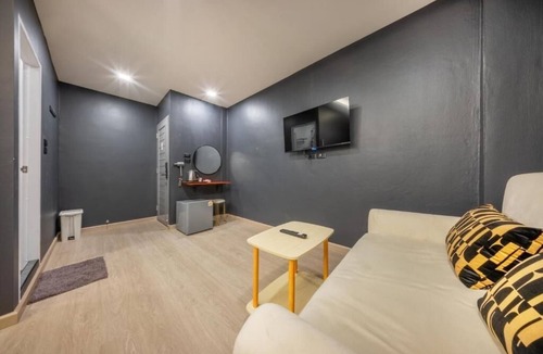 Don Muang Hotel | Space Station Hostel