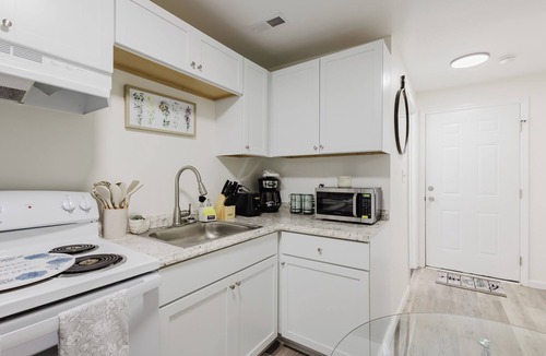 Northside District Apartment | Space That Feels Homely Newly Renovated Unit 2 Your Perfect Home Away from Home