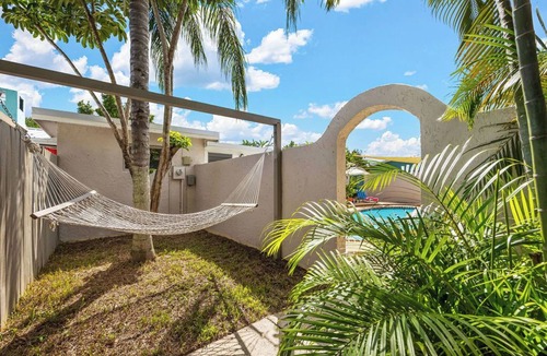 Melbourne House | SpaceCoast Charm — 3BR Home. Heated Pool & Terrace