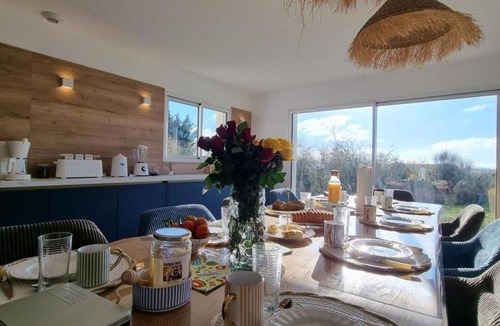 Saint-Germain-Laval Cottage | Spacious Cottage for 12 in Saint-Germain-Laval - Comfort and Charm
