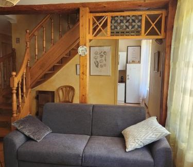 Charly House | Spacieuse maison de 3 chambres disposant d'un grand jardin