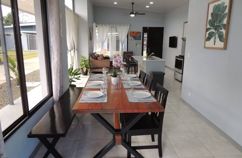 San Isidro de El General House | Spacious 2-Home Retreat for Large Groups, A/C, Wi-Fi, TV & Washer/Dryer Included