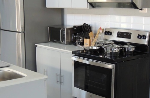 San Isidro de El General House | Spacious 2-Home Retreat for Large Groups, A/C, Wi-Fi, TV & Washer/Dryer Included