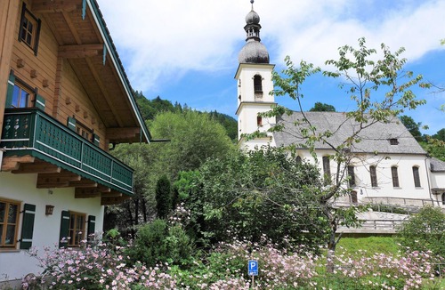 Ramsau bei Berchtesgaden Apartment | Spacious holiday loft in the middle of the mountaineering village of Ramsau! Central and quiet!