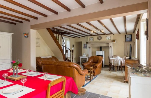 Saint-Martin-de-Cenilly Cottage | Spacious country house with garden and pets allowed in Normandy