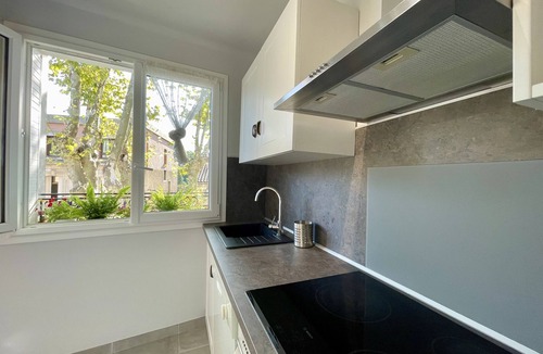 Lamalou-les-Bains Apartment | Spacious 1 bedroom apartment with balcony and view