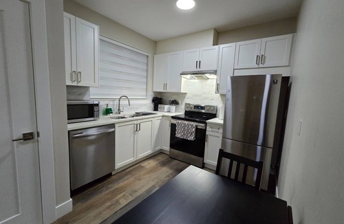Abbotsford Apartment | Spacious 1 bed and bath basement close to malls, restaurants and UFV