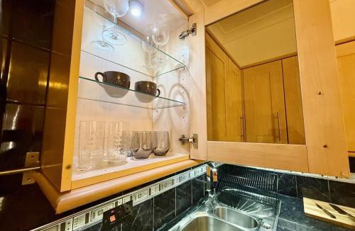 Reading Apartment | Spacious 1 Bed Flat - Free Parking - Quiet Area