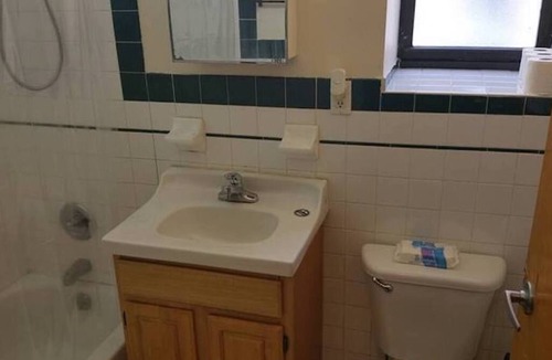 Crown Heights Apartment | Spacious 1-bedroom apartment in Brooklyn available for a LONG-TERM STAY