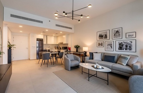 Umm Suqeim 3 Apartment | Spacious 1- Bedroom apartment in Madinat Jumeirah Living I Beachside Bliss