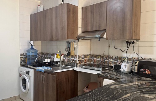 Old Dubai Apartment | Spacious 1-bedroom apartment with WiFi, AC in phenomenal Dubai