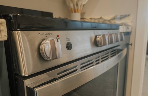 Great Falls Apartment | Spacious 1-bedroom apartment in delightful Great Falls with WiFi, AC