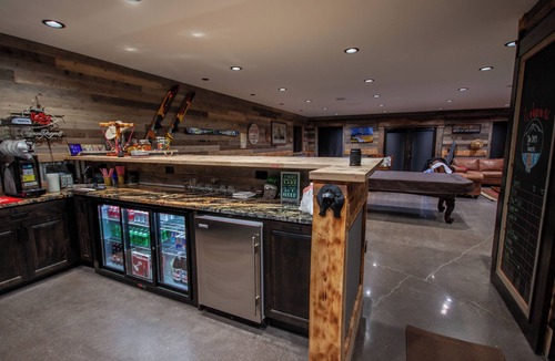 Irwin Cabin | Spacious 10 bed cabin in delightful Irwin!