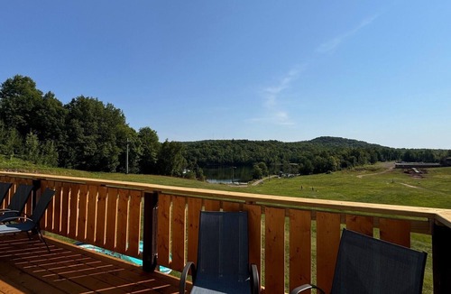 Upson Ski Chalet | Spacious 10-bedroom chalet with WiFi and AC in delightful Upson - Floor 2